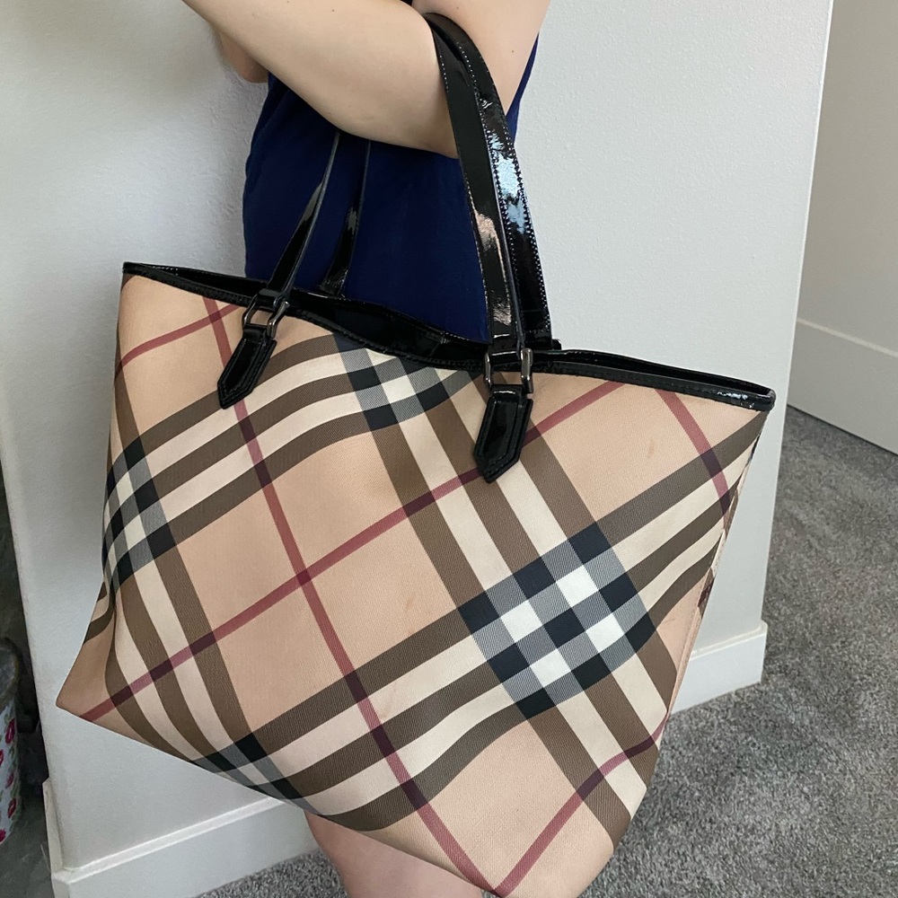 Burberry tote bag